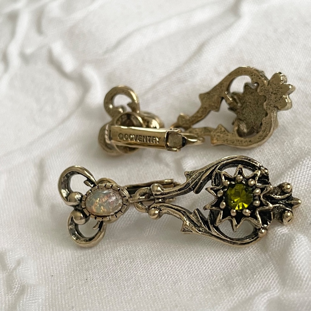 Vintage Victorian Style Clip on dangles